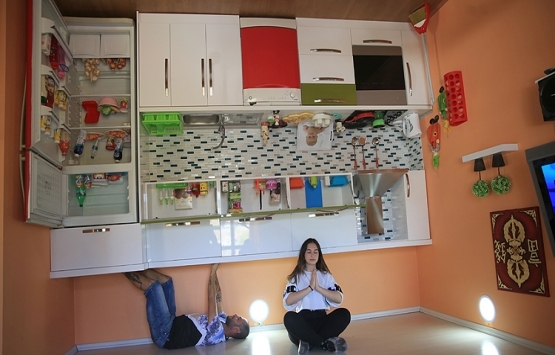 Antalya daki ters ev görenleri hayrete düşürüyor!