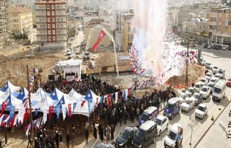 Şahinbey Belediyesi Selçuklu Gençlik Merkezinin temelini attı!