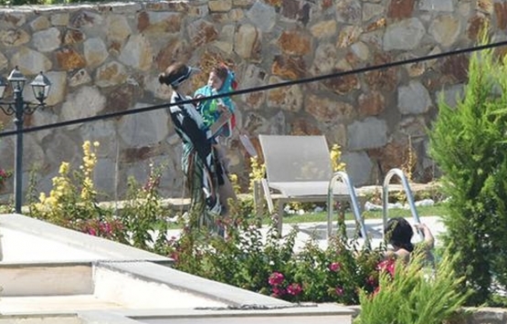 Burak Özçivit ile Fahriye Evcen in Bodrum daki 6 milyon TL lik villası!