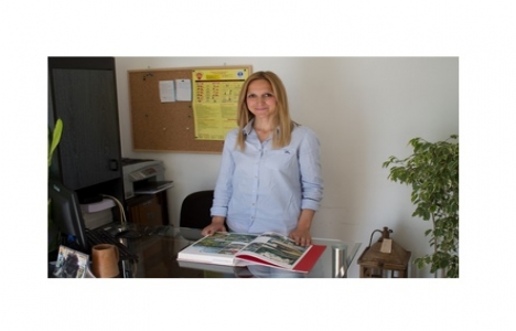 Esra Şenoğlu kimdir?