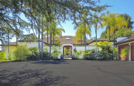 Adam Levine-Behati Prinsloo çifti evlerini 18.9 milyon dolara sattı!