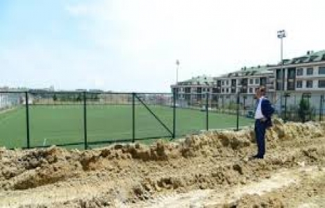 Beylikdüzü Kavaklı Hasan Doğan Stadı'nda yenileniyor!
