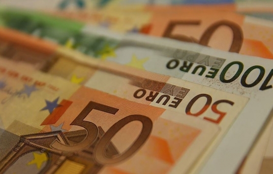 AB'nin dış ticareti nisanda sert düştü!