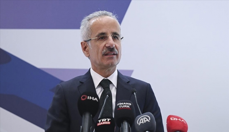 Bakan Uraloğlu ndan yeni hızlı tren müjdesi: Ankara-İstanbul arası mesafe 80 dakika olacak!