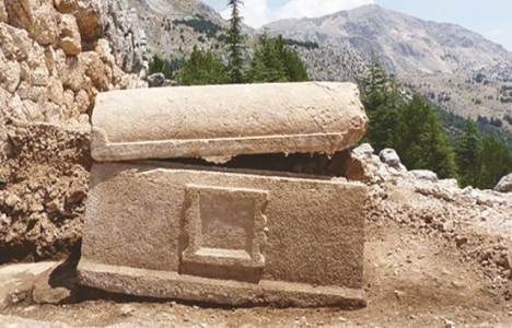 Burdur Sagalassos Antik Kenti'nde bin 900 yıllık lahit bulundu!