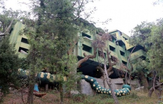 Kemer Naturland Eko Park ve Resort Otel hayalet otele dönüştü!