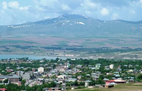 Osmanlı'nın Ahlat'taki ilk camisi ibadete açıldı!