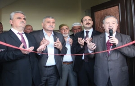 Sakarya Pamukova Hz. Ömer Camii törenle hizmete açıldı!