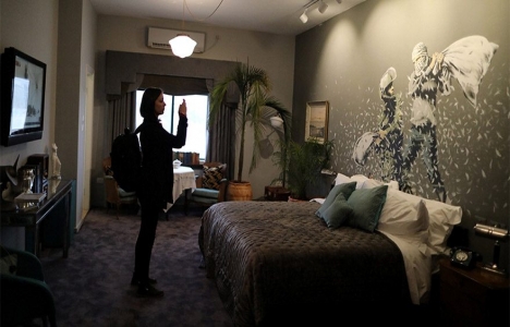 İngiliz sokak sanatçısı Banksy konsept otel açtı!