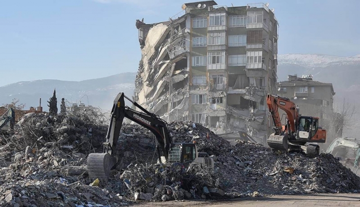 Depremler peş peşe yaşanıyor! Her an diyen Prof. Dr. Naci Görür den 7 şiddetinde deprem uyarısı geldi! Son dakika! 