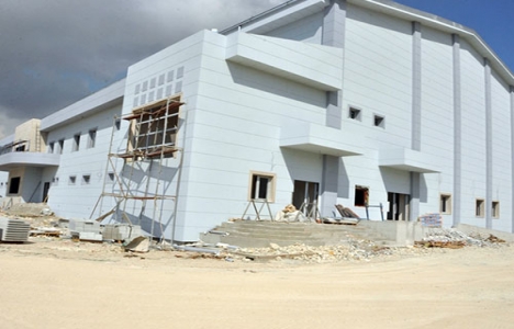 Dilovası Spor Kompleksi inşaatı gelecek yıl bitecek!