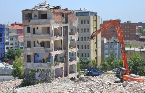 Kentsel dönüşümü parsel bazında yapmak büyük yanlış!