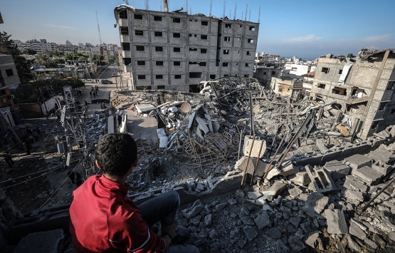 İsrail Doğu Kudüs'te Filistinlilere ait bir evi yıktı!