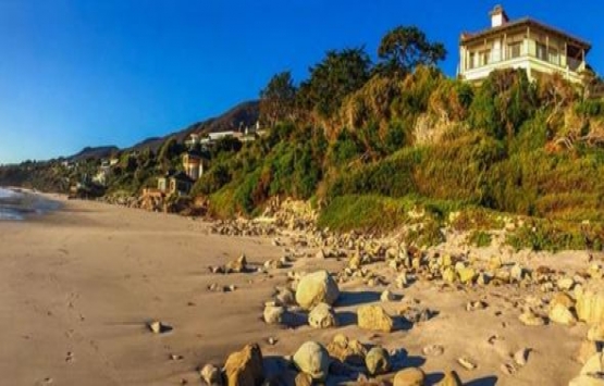 Cindy Crawford Malibu’daki evini 45 milyon dolara sattı!