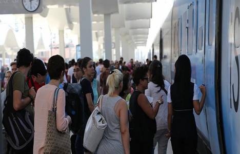 YHT ile 146 bin 241 kişi seyahat etti!