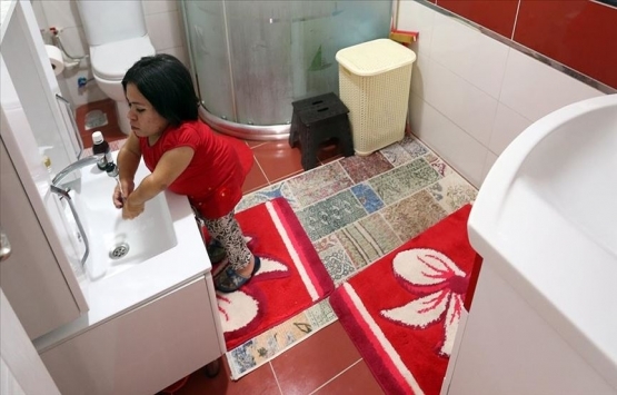 Boyu uzamayan evlatları için evi küçük eşyalarla dekore ettiler!