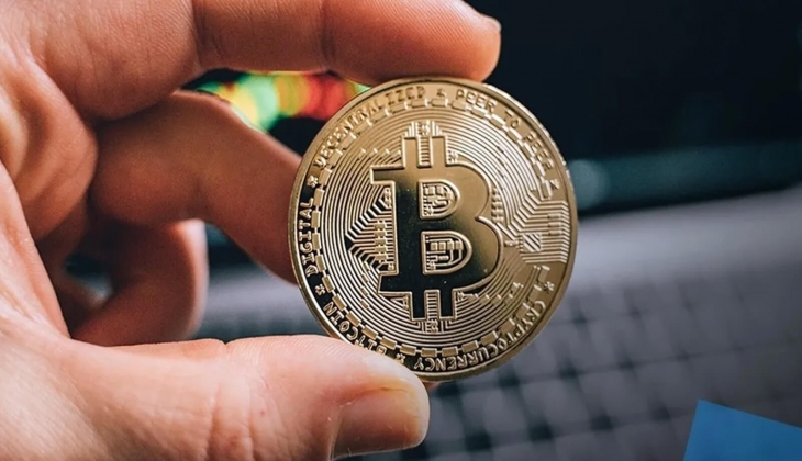 Dolar yorumları ile bilinen Selçuk Geçer den yatırımcılara uzak durun uyarısı: Ekrana bakarken paranız yok olacak!