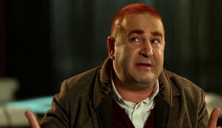 Şafak Sezer Büyükçekmece deki 25 milyonluk malikanesini bir türlü satamıyor! Nedeni ise Kolpaçino daki emlakçı rolü!