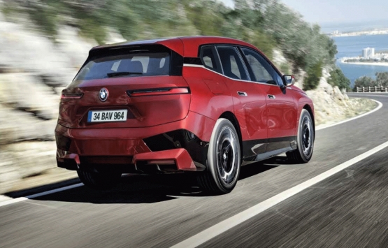 BMW iX fiyatlarında son dakika! İşte 2022 Mart fiyat listesi!