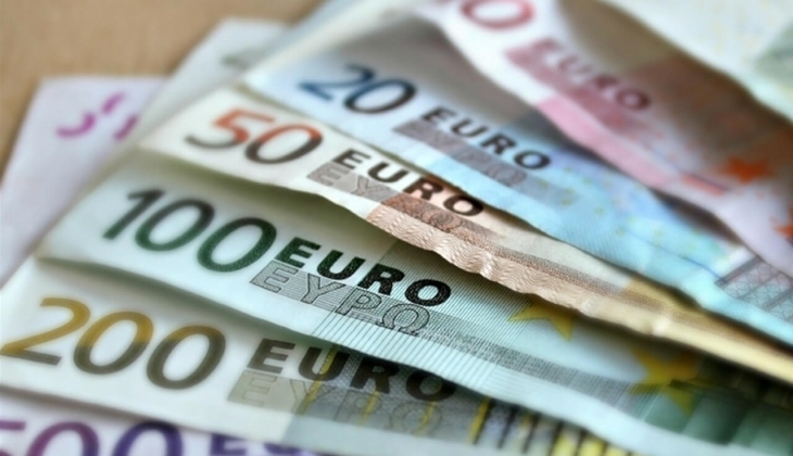 Piyasalarda son dakika! Euro yerinde durmuyor!