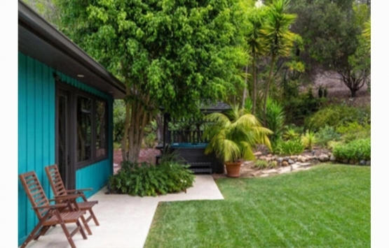 Miley Cyrus Malibu daki evini 1.7 milyon dolara sattı!