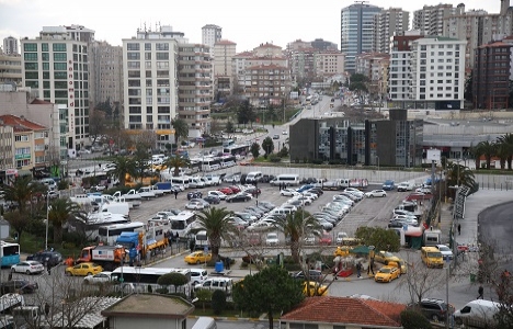 İBB, Kadıköy Belediyesi'nin otoparkına el koydu!