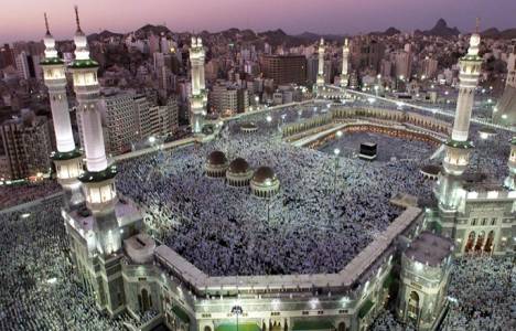 İnanç turizmine 1.1 milyar dolar harcıyoruz!