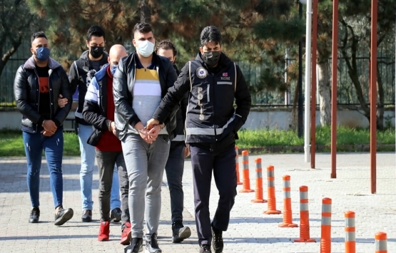 Yabancılara sahte evraklarla ikamet izni aldıran 3 kişi yakalandı!