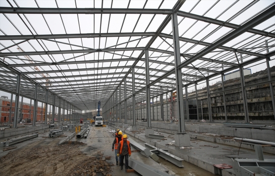 Kabataş-Mahmutbey metrosuna ilk araç indirildi!