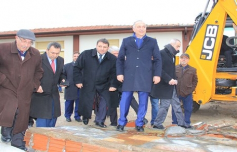 Çiftlikköy sahil düzenleme projesinde ilk etap yıkım çalışmaları başladı!