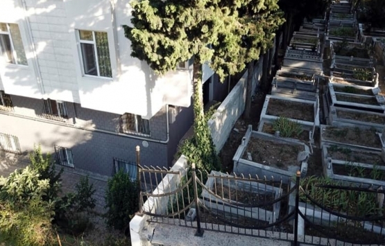 Avcılar'da apartman sakinleri tedirgin: Mezarlık binamıza yaklaşıyor!