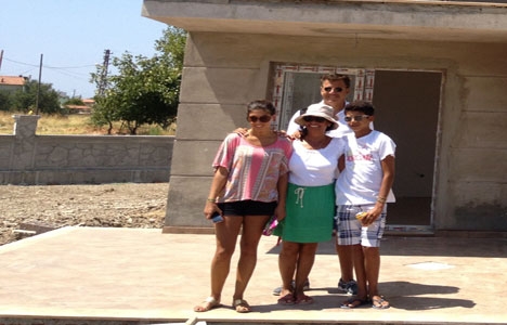 Hikmet Ersek Dikili Su Evleri’nden yazlık satın aldı!