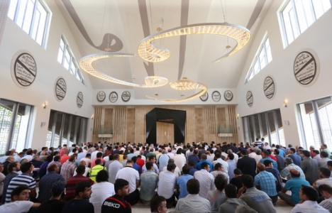 Bahçeşehir Hacı Kamil Demiröz Camisi açıldı!