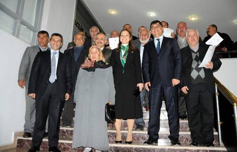 Şehitkamil Belediyesi İbrahimli'de imarlı arazilerin tapularını dağıttı!