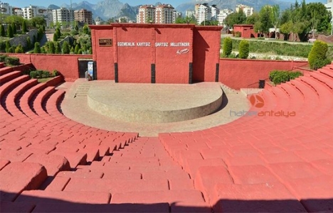 Konyaaltı 23 Nisan Parkı'na 3 bin kişilik anfi tiyatro yapılacak!