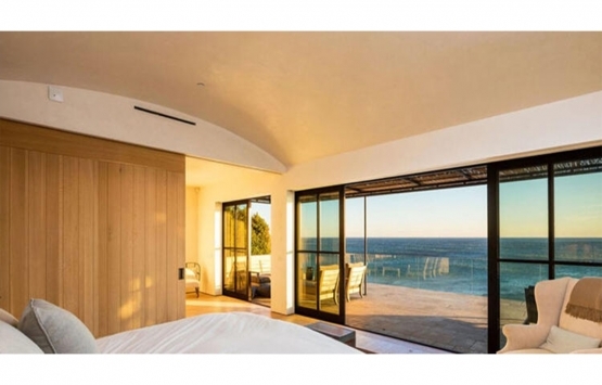 Aaron Rodgers ve Danica Patrick Malibu da 28 milyon dolara ev aldı!