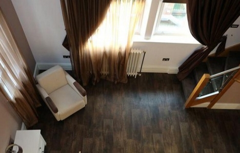 Cenk Tosun un Liverpool daki yeni evi!