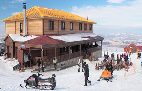 Akdağ Kayak Merkezi'nin işletmesi Anakent İmar İnşaat'a devredildi!