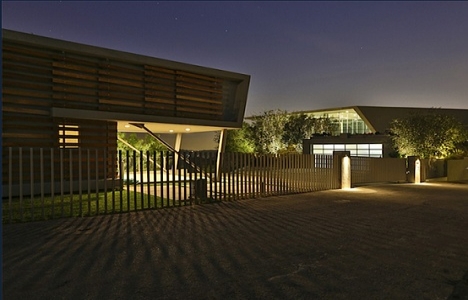 Los Angeles'ta 7 milyon dolarlık muhteşem ev!