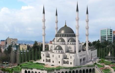 Tiran Camii’nin temel atma töreni gerçekleşti!