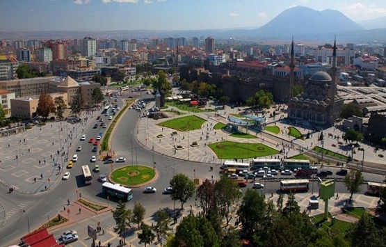 Kayseri'de 7.4 milyon TL'ye icradan satılık fabrika!