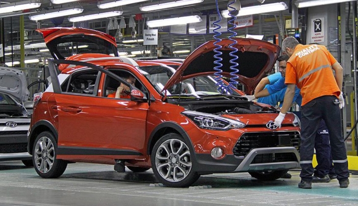 Sıfır otomobil sorunu bitiyor mu? Otomotiv devinden sıfır araç alacakları sevindirecek açıklama!