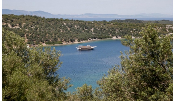 İzmir’in Maldivleri, ‘Garip Adası’ satıldı: Adanın yeni sahibi TRG Yapı İnşaat oldu!