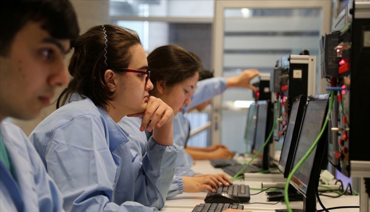 Bu meslekte çalışanlar dikkat! Kadro kapsamından çıkarıldı! Binlerce insanın hayali suya düştü!