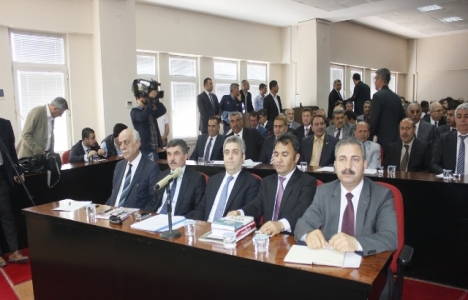 Hatay Büyükşehir Meclisi'nde 37 madde görüşüldü!