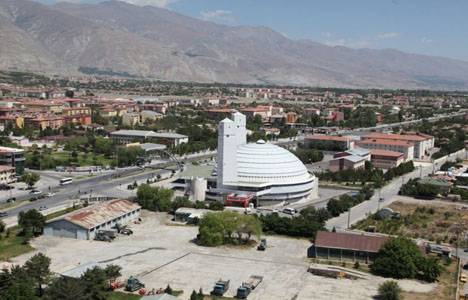 Erzincan kent merkezine dev yeşil alan yapılacak!