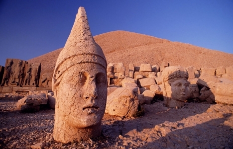 Nemrut Dağı bu yıl 80 bin turist ağırladı!
