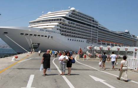 Kruvaziyer turizminde hedef 2 milyon yolcu!