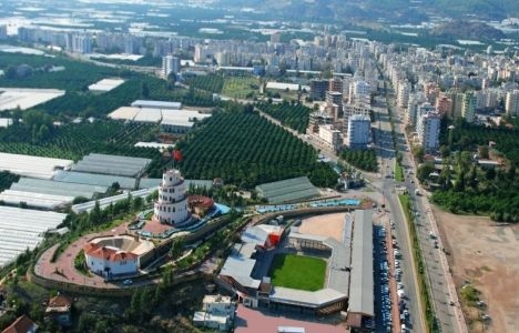 Antalya'daki eski spor alanın yerine AVM mi yapılacak?