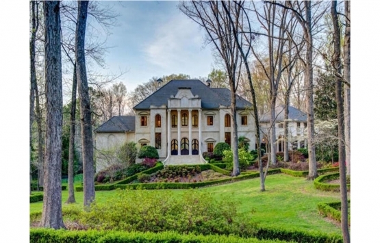 Cardi B Atlanta da 5.8 milyon dolara malikane aldı!